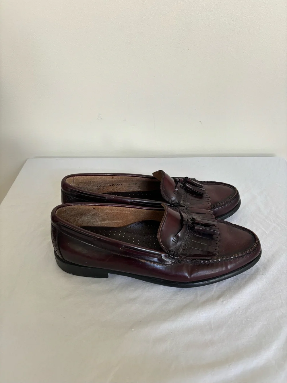 GH Bass Tassel Loafers burgundy wine Size 10 D Mens Leather